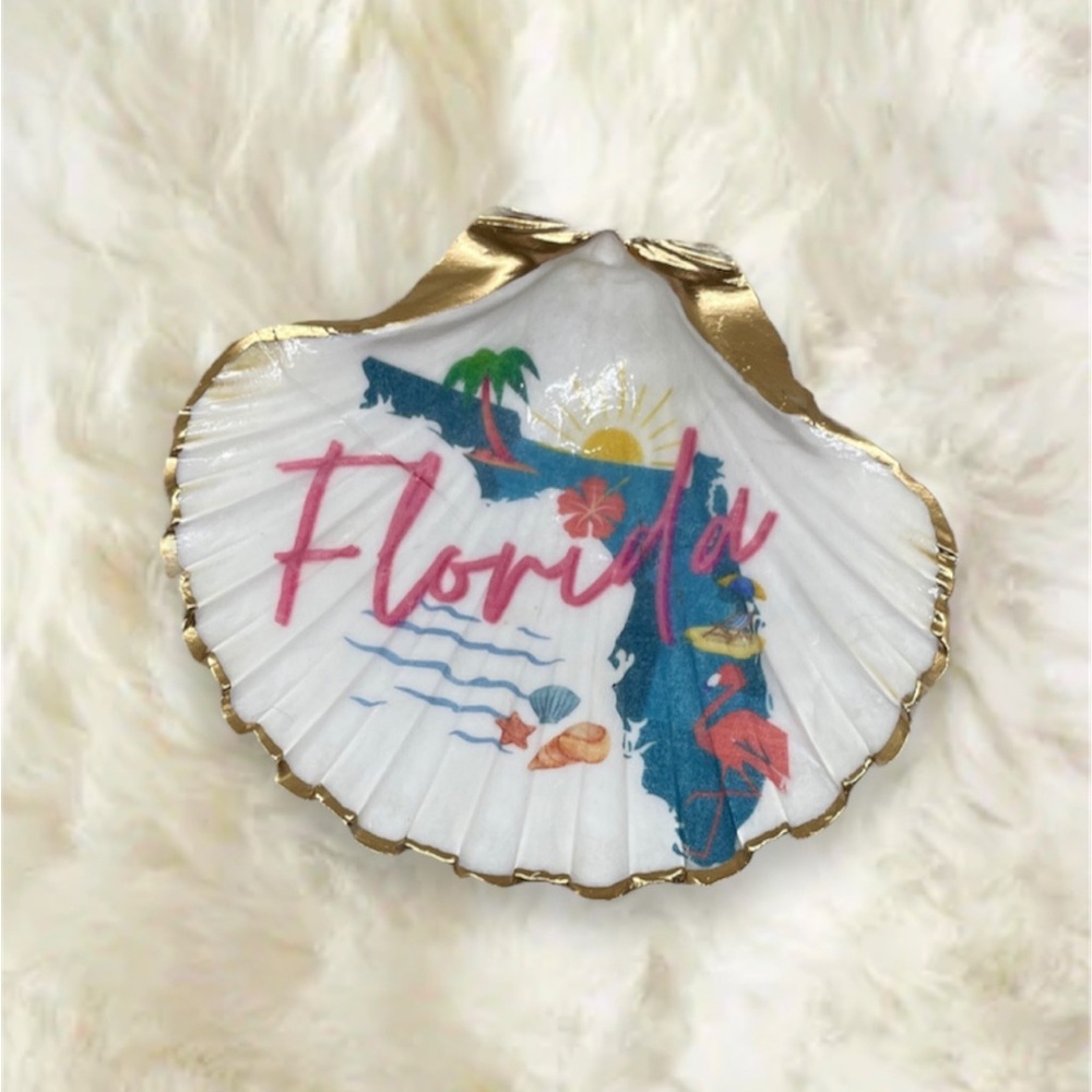 Scallop Shell Jewelry Dish - Gold Accent - Florida - Nature-Inspired Trinket